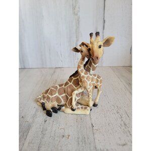 Westland baby mama giraffe mother's Love collectible figure vintage